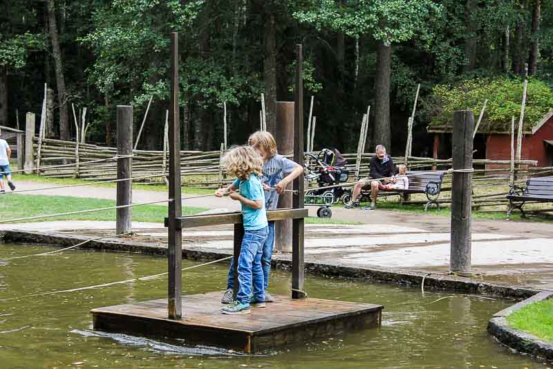 Floßfahrt Floß in Astrid-Lindgrens-Welt