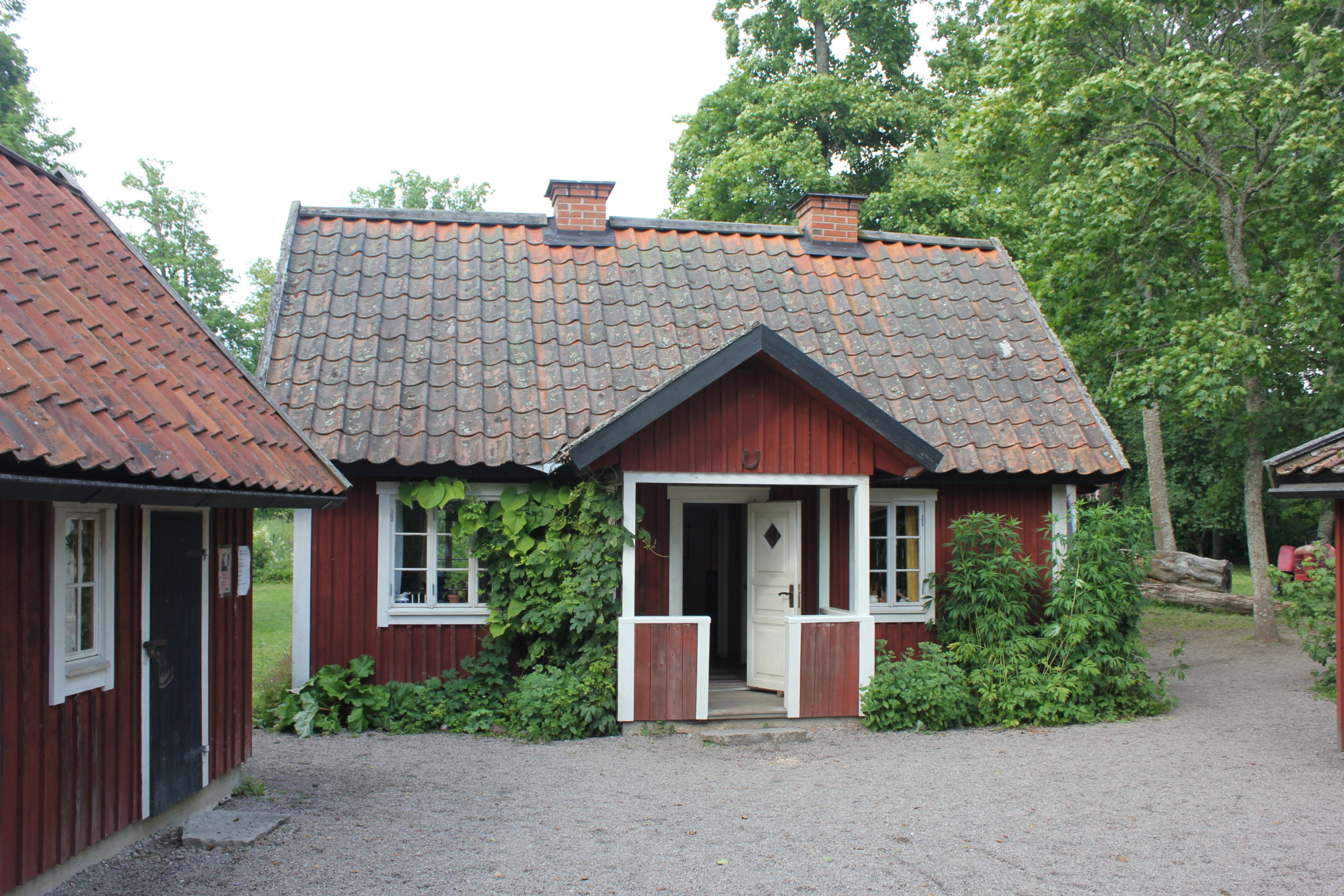 Die Tür stand für jedem Besucher offen. Pettersons Haus