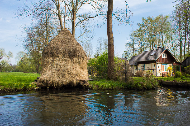 Ein Heuschober im Spreewald. Der Heuschober im Spreewald.