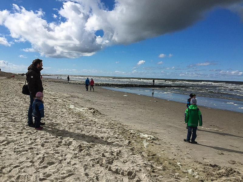 In der Hochsaison ist es hier bestimmt etwas voller. Aber es gibt ja genug Platz. Strand Wangerooge