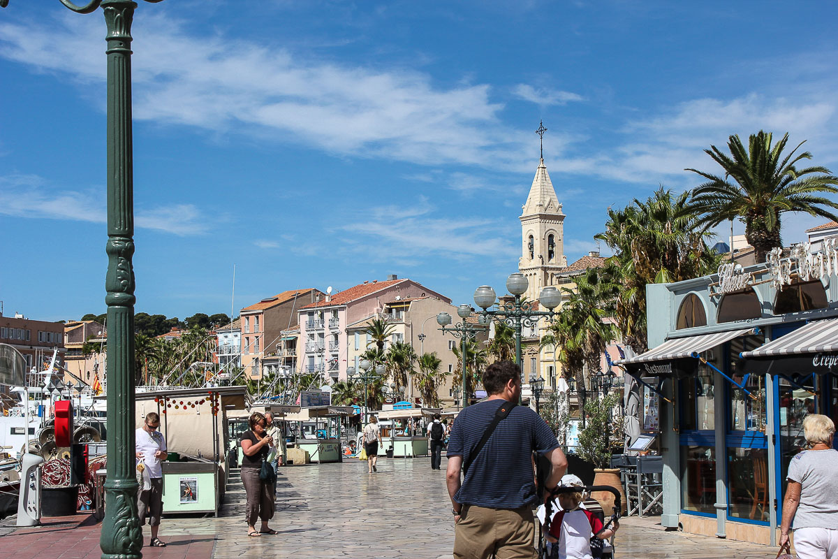 Hier kann man in Ruhe entlang schlendern. Sanary sur mer