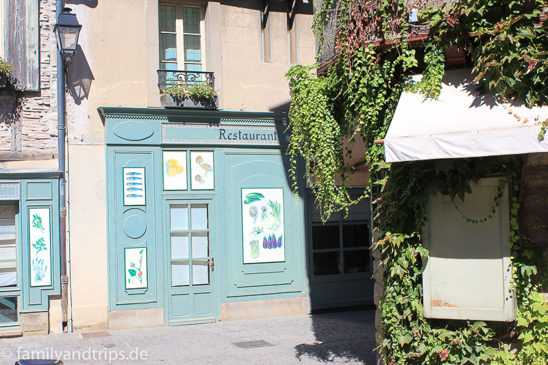 Irgendwie sah es typisch französisch aus. Restaurant Carcassonne.